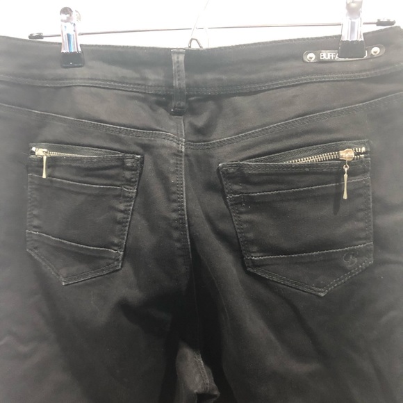 Buffalo Blu Jean - Picture 3 of 3